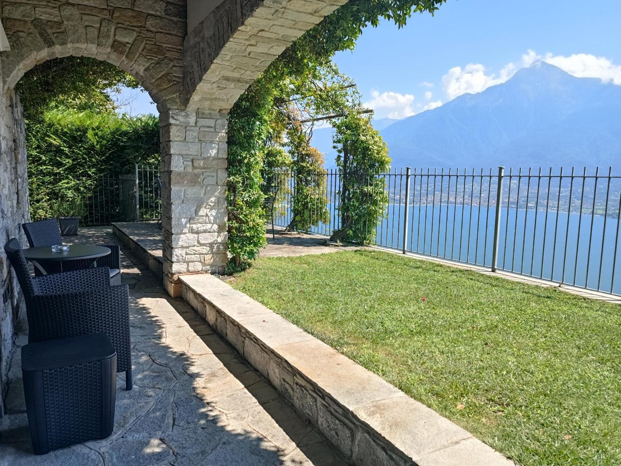 Villa Valuri Vista Magnifica Sul Lago Di Como Appartamento Piano Terra Vercana Extérieur photo